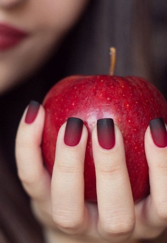 apple gradient halloween nails
