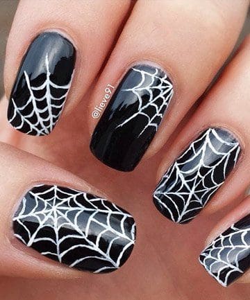 black spider web nails