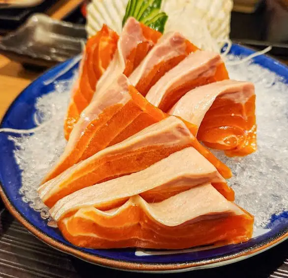 fresh salmon sashimi available at Edo Ichi bangsar