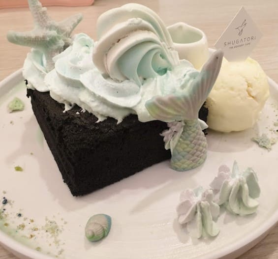 mermaid tail cake from Shugatori