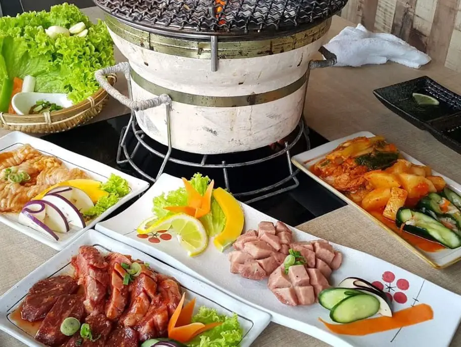 ingredients for grilling in KANNICHIKAN YAKINIKU