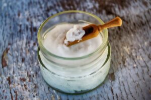 Coconut oil is a natural remedy that offers emollient